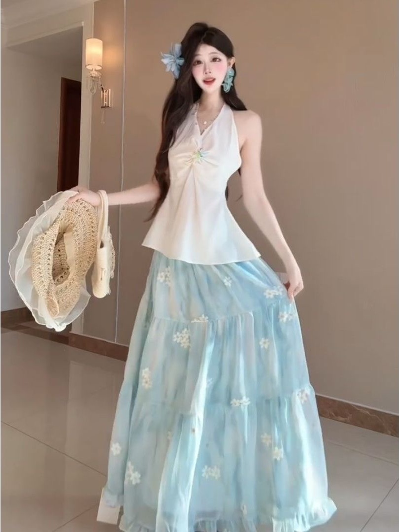 French Riviera Vacation Style  - Midi Skirt Floral 评论和价格